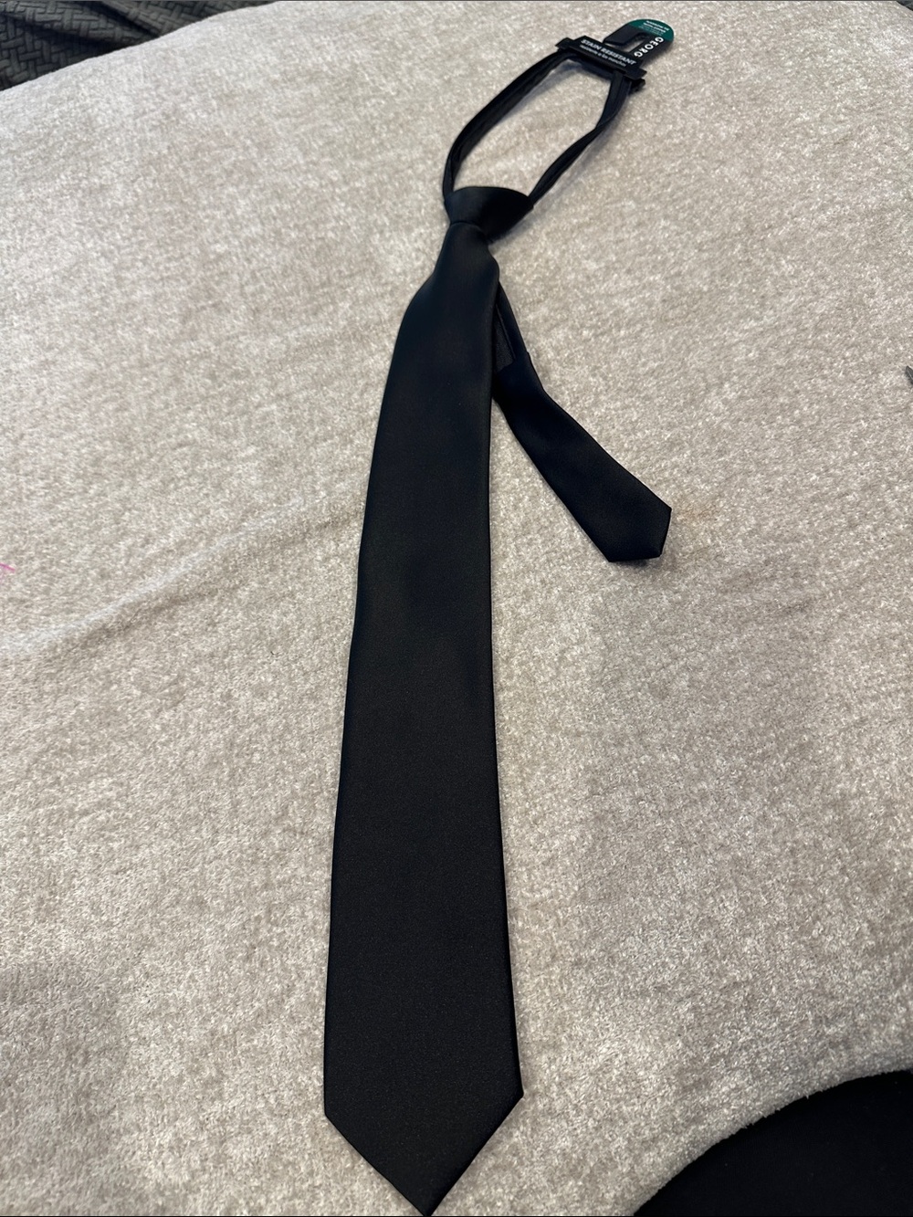 George Black Solid Pre-Tied Necktie